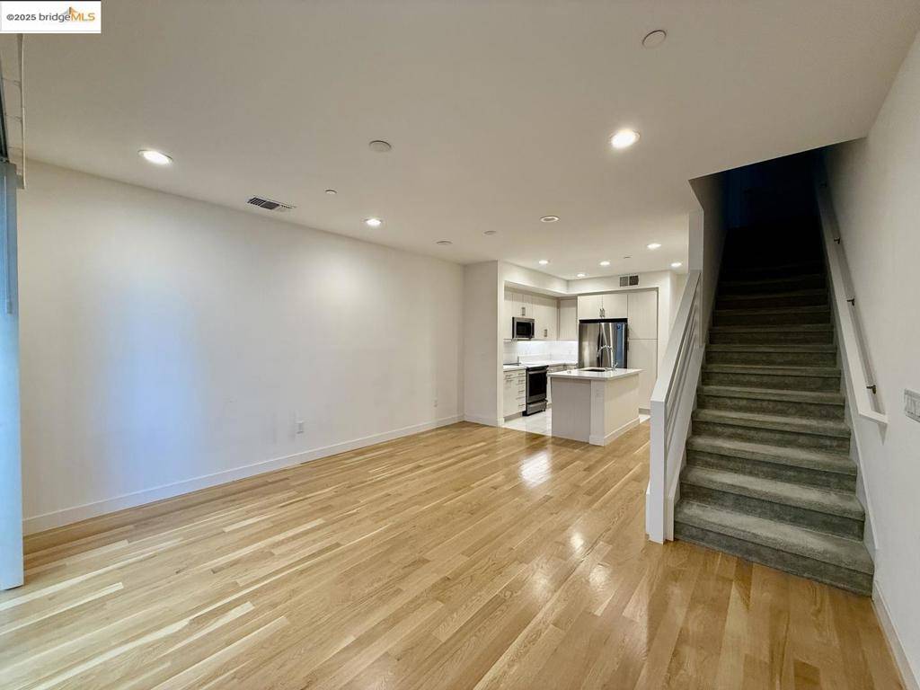 Oakland, CA 94601,3935 Wattling ST