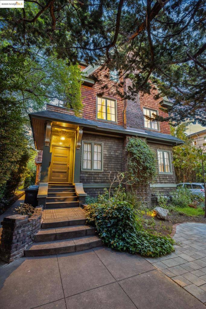 Berkeley, CA 94704,2633 Benvenue #3