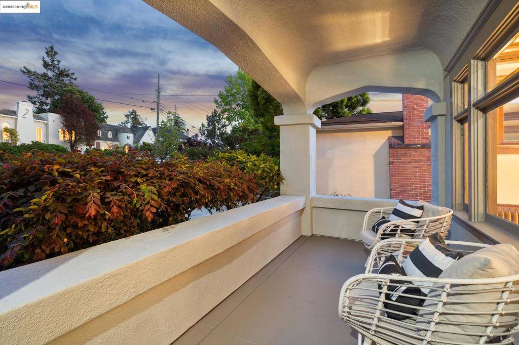 Piedmont, CA 94610-1519,580 Crofton