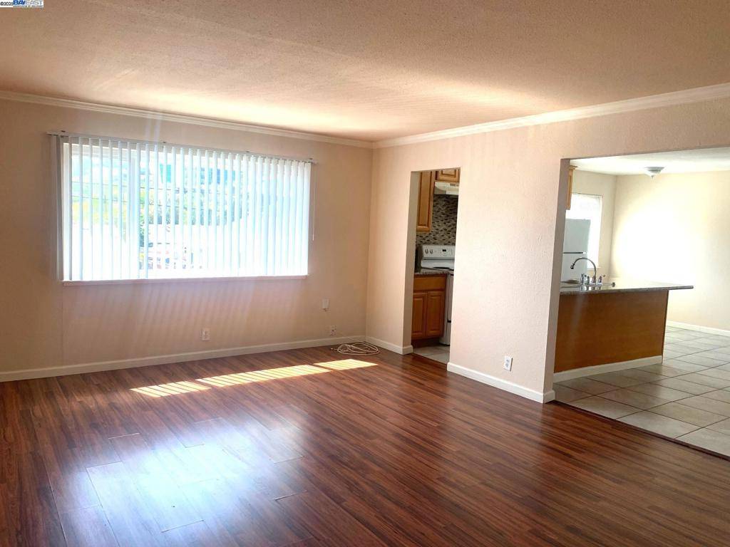 Castro Valley, CA 94546,20240 Wisteria St
