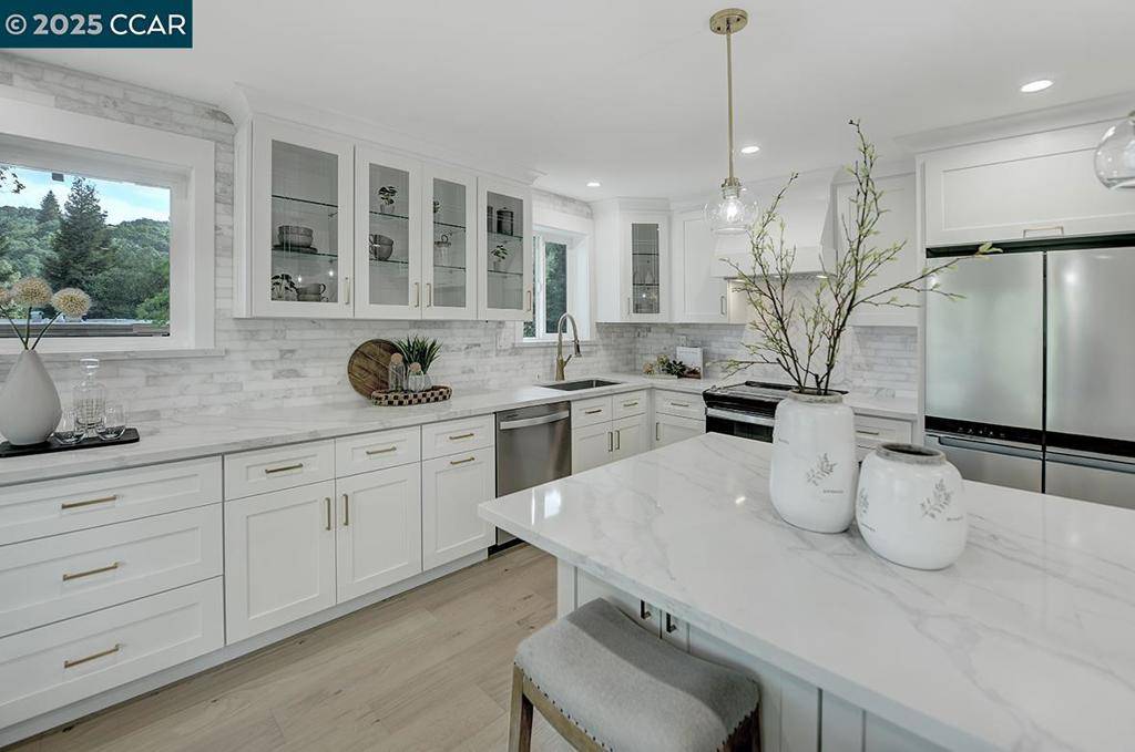 Walnut Creek, CA 94595,1349 Running Springs Rd #8