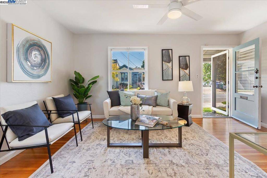 Alameda, CA 94501,1807 Third