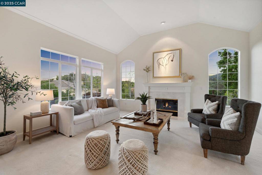 Martinez, CA 94553,143 Stonehurst Ct