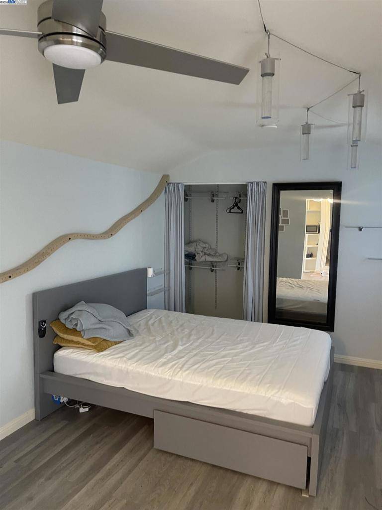 Oakland, CA 94603,1342 105th