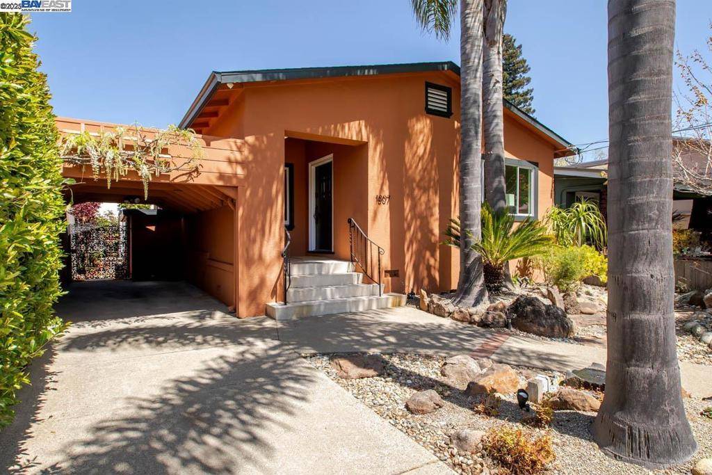Alameda, CA 94501,1807 Alameda Ave