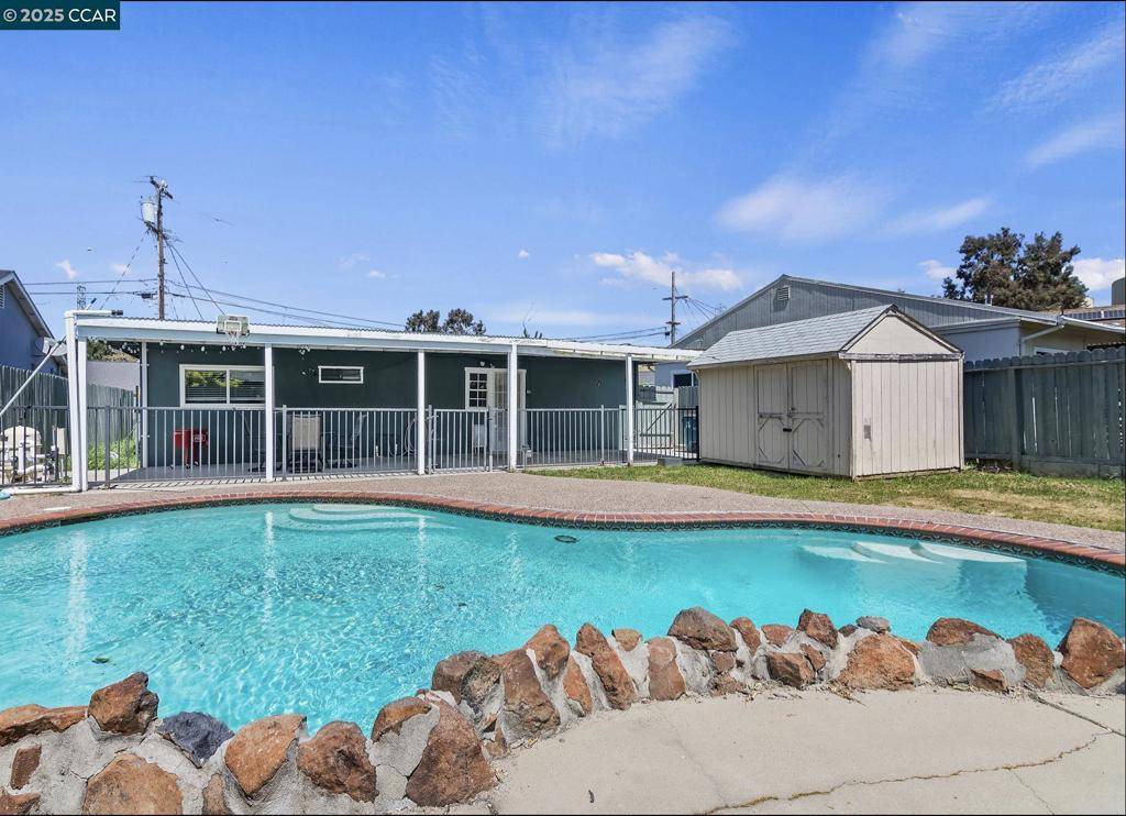 Martinez, CA 94553,720 Jane Ct