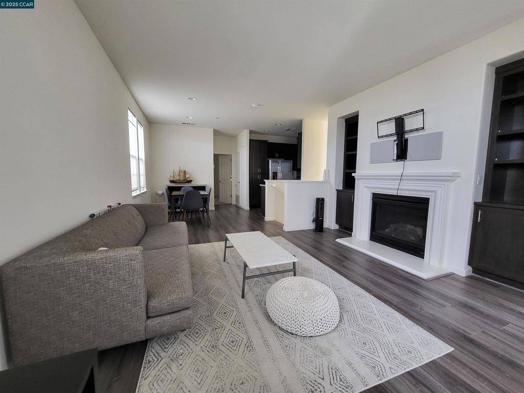 Richmond, CA 94806,5161 Waggle Ct