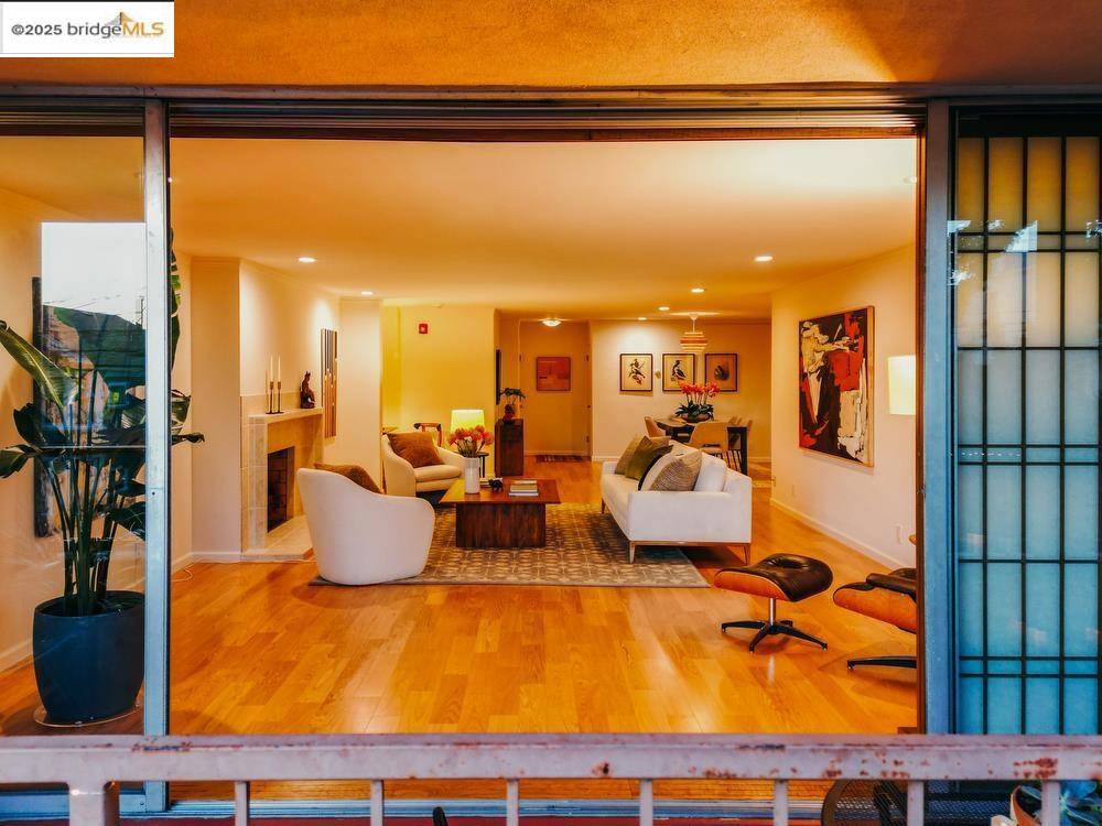 Berkeley, CA 94709,1515 Oxford St #1B