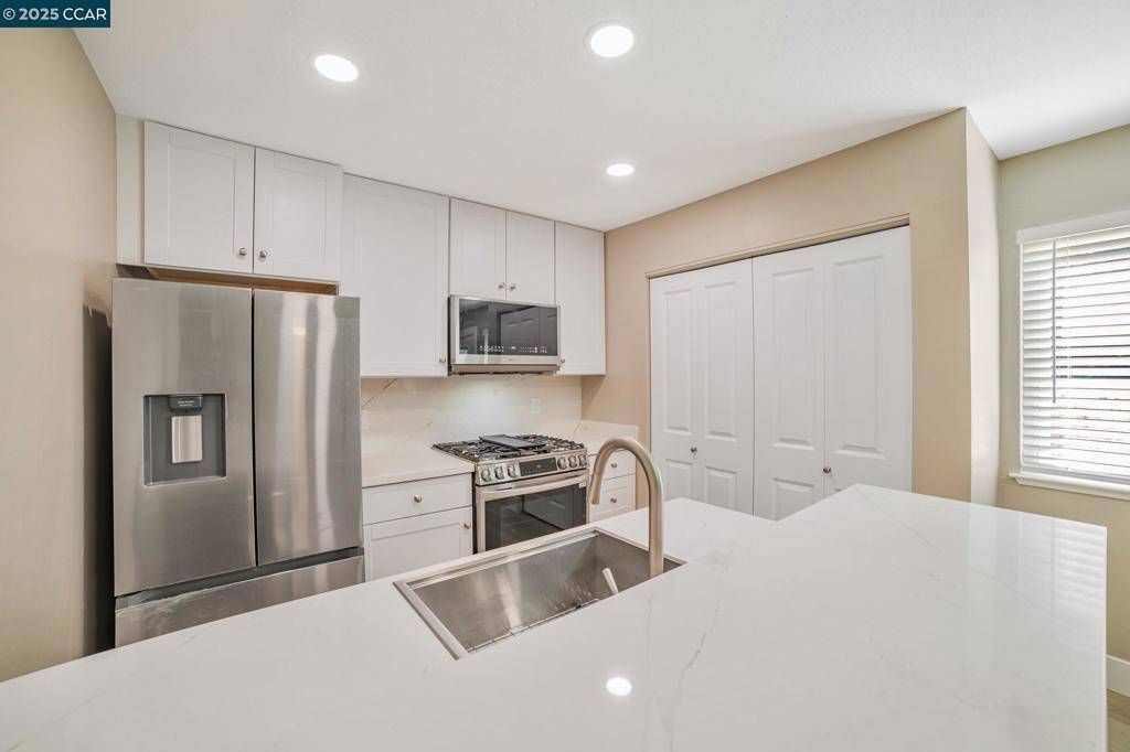 Pleasanton, CA 94588,2365 Foothill Rd #1