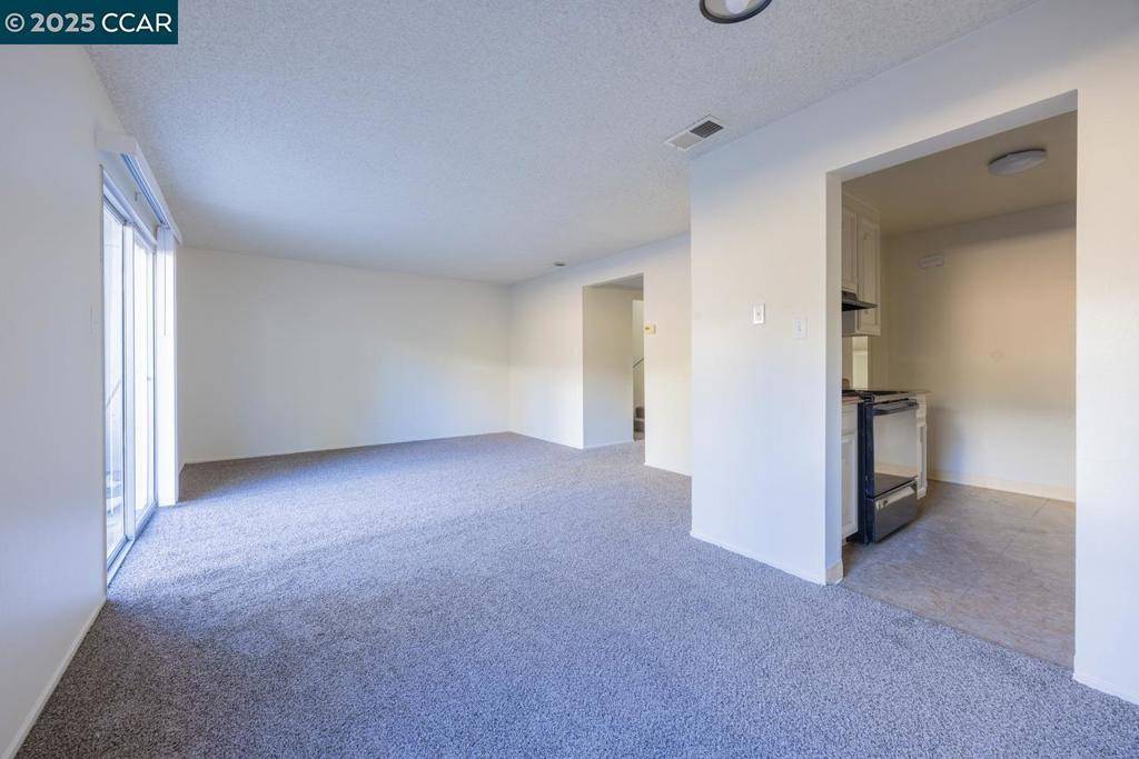 Martinez, CA 94553,162 Holiday Hills Dr