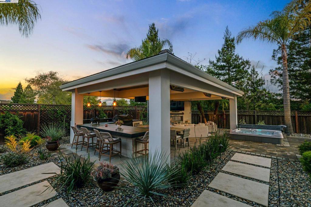 Danville, CA 94506,144 Alta Vista Way