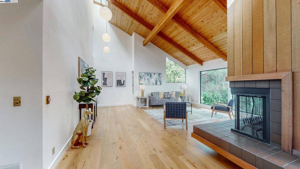 Oakland, CA 94611,6425 Zinn Dr