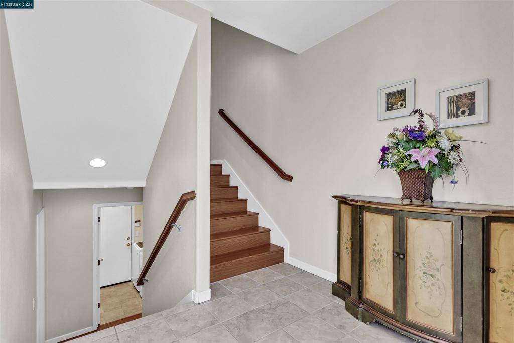 Richmond, CA 94806,411 Summer Ln