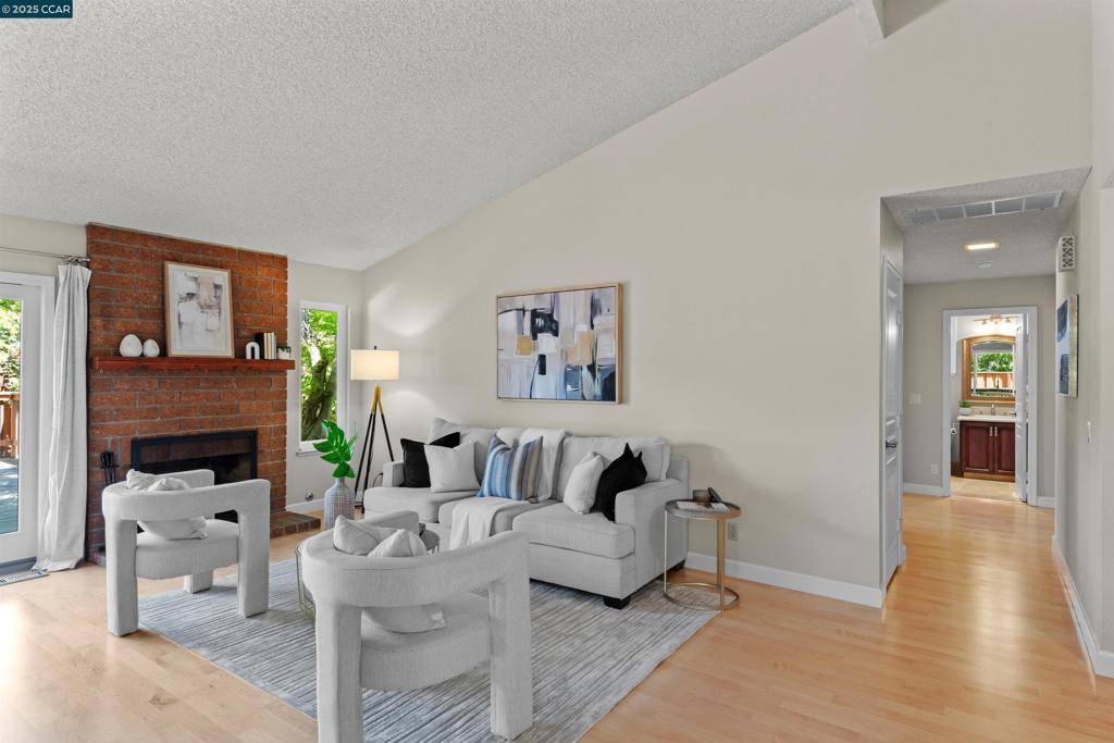 Martinez, CA 94553,159 Blue Canyon Way
