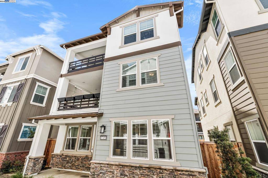 Newark, CA 94560,37450 Watersail Way