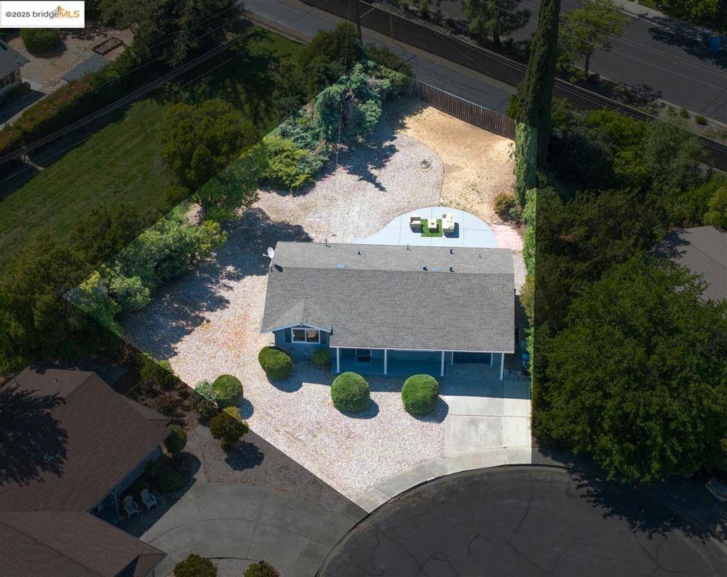 Vacaville, CA 95687,140 Glacier Cir