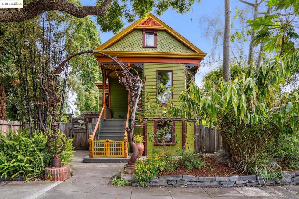 Berkeley, CA 94710-0000,906 Hearst Ave