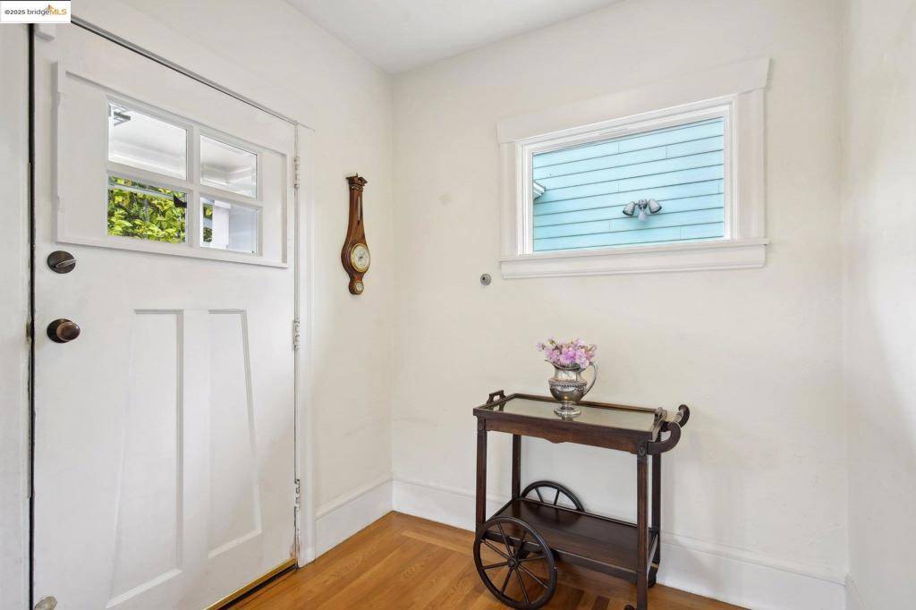 Oakland, CA 94602,3890 Whittle Ave
