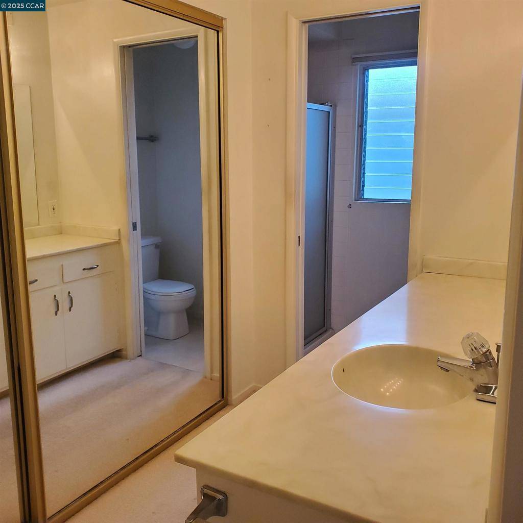 Walnut Creek, CA 94595,2000 Golden Rain Rd #1