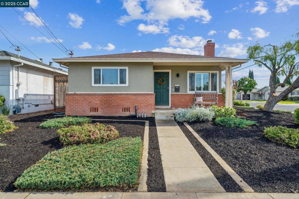 Livermore, CA 94550,3807 Santa Clara Way