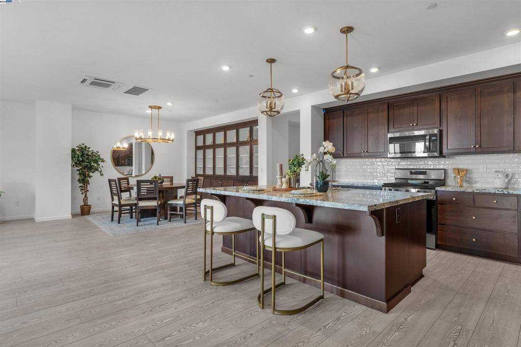 Dublin, CA 94568,5390 Arnold Rd