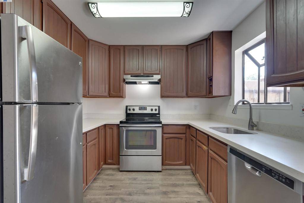 San Mateo, CA 94402,718 S Idaho #3