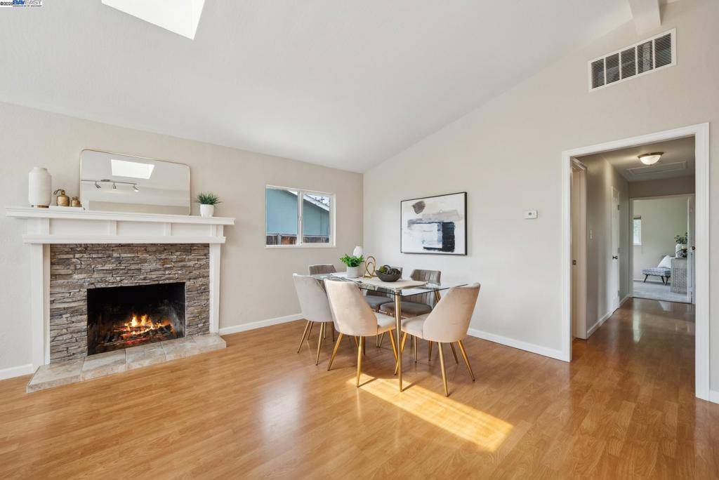 Pleasanton, CA 94566,4270 School St