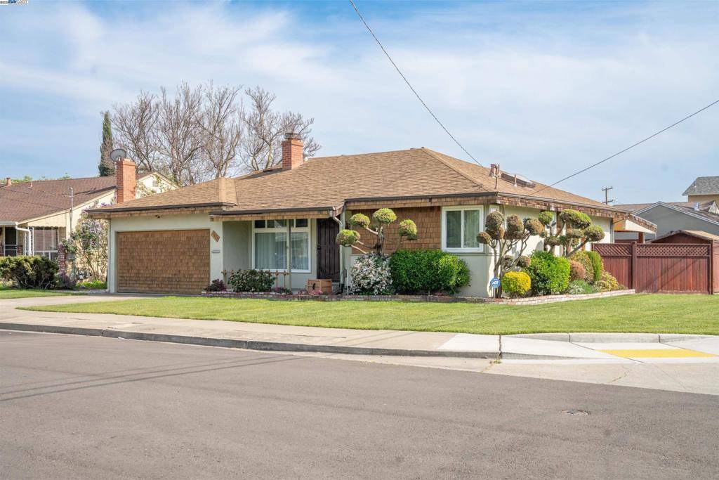 San Leandro, CA 94579,690 Crosby Pl