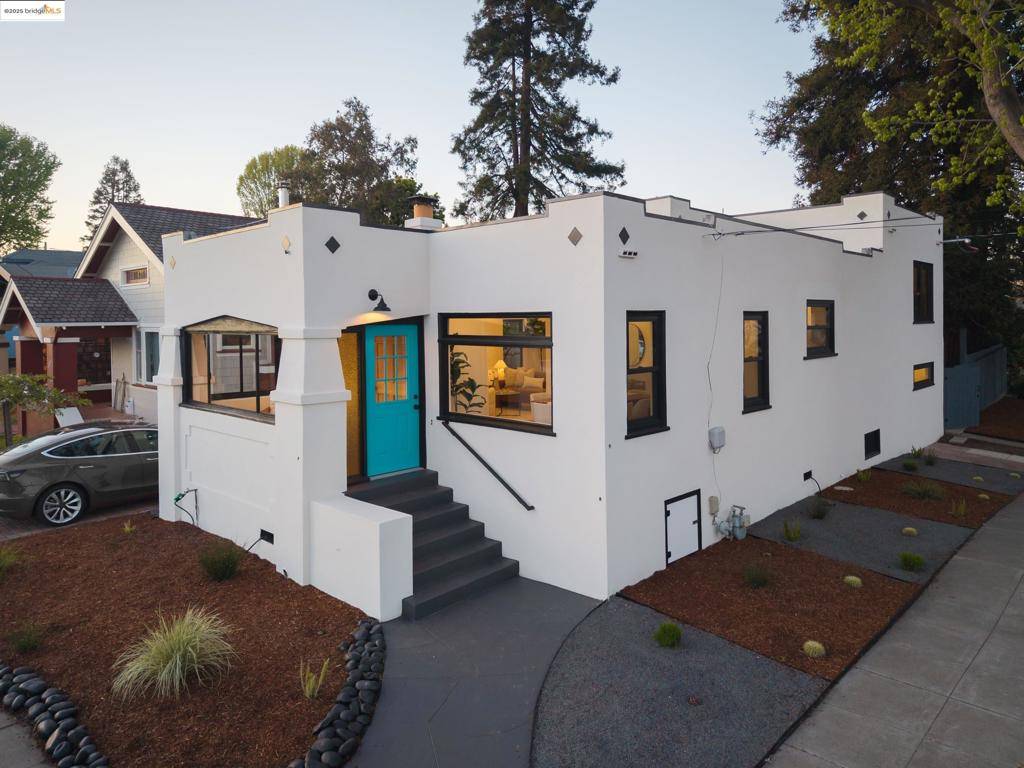 Alameda, CA 94501,3019 Encinal Avenue