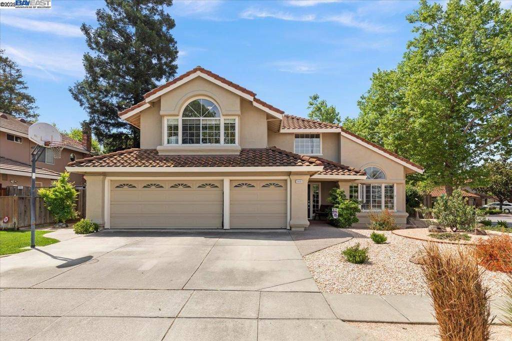Pleasanton, CA 94588,3886 Mohr Ave
