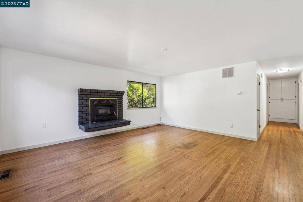 Martinez, CA 94553,2305 Pomona Ave