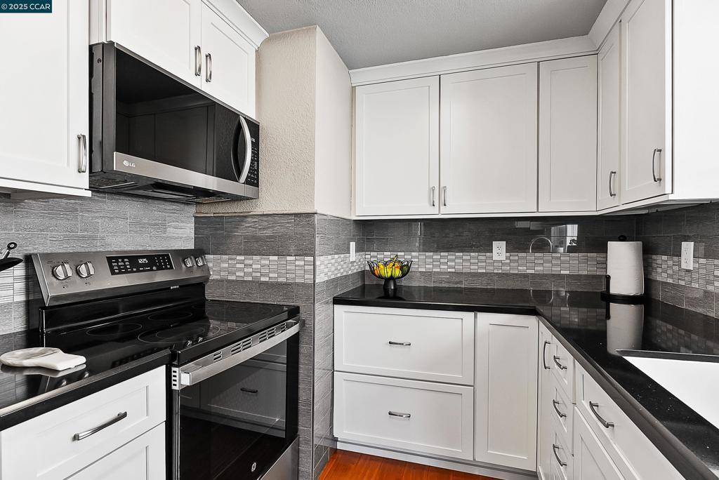 Benicia, CA 94510,1817 Shirley Dr