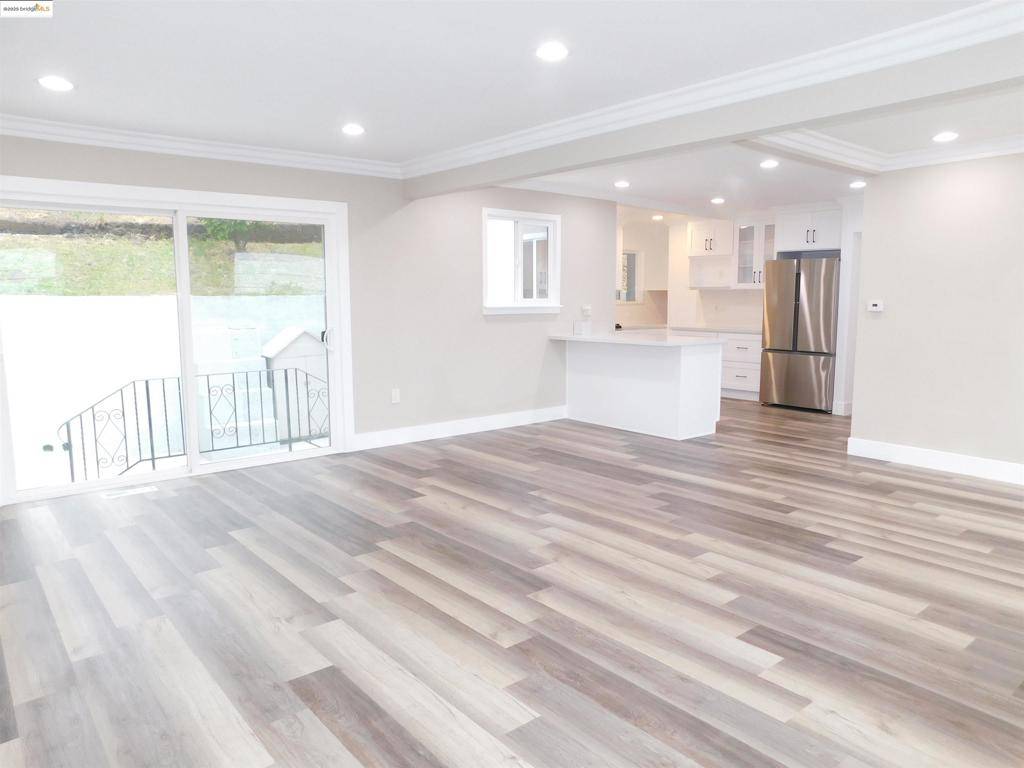 San Leandro, CA 94578,15976 Carolyn St