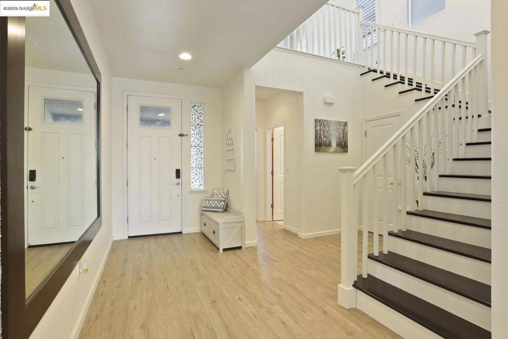Ripon, CA 95366,332 Franklin LN