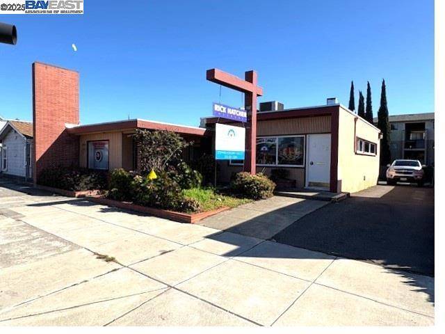 Castro Valley, CA 94546,2773 Castro Valley Blvd.