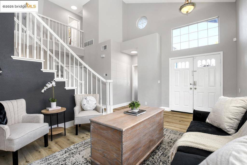 Antioch, CA 94531,5009 Woodmont Way
