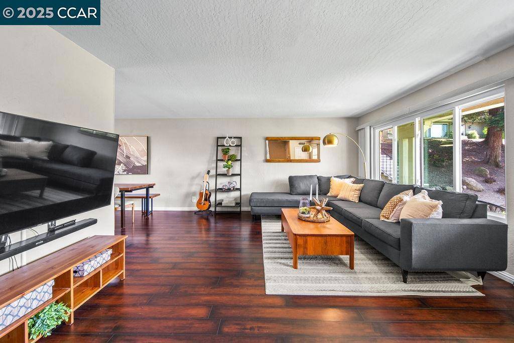 Martinez, CA 94553,56 Fountainhead Ct