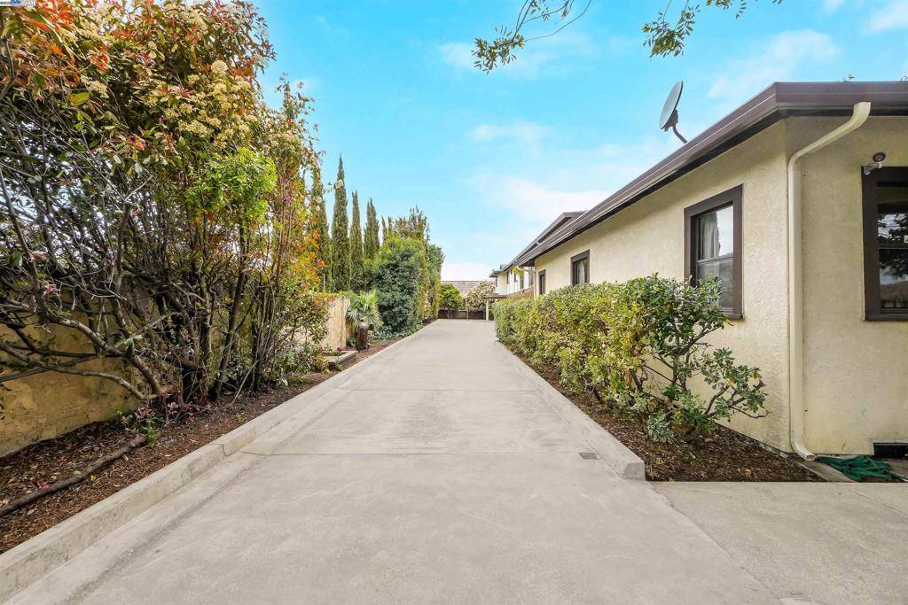 Hayward, CA 94544,25793 Franklin Ave