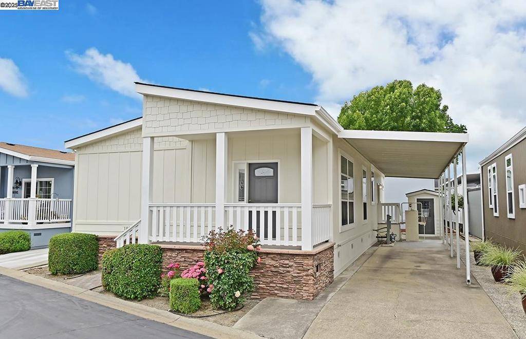 Pleasanton, CA 94566,3263 Vineyard Ave