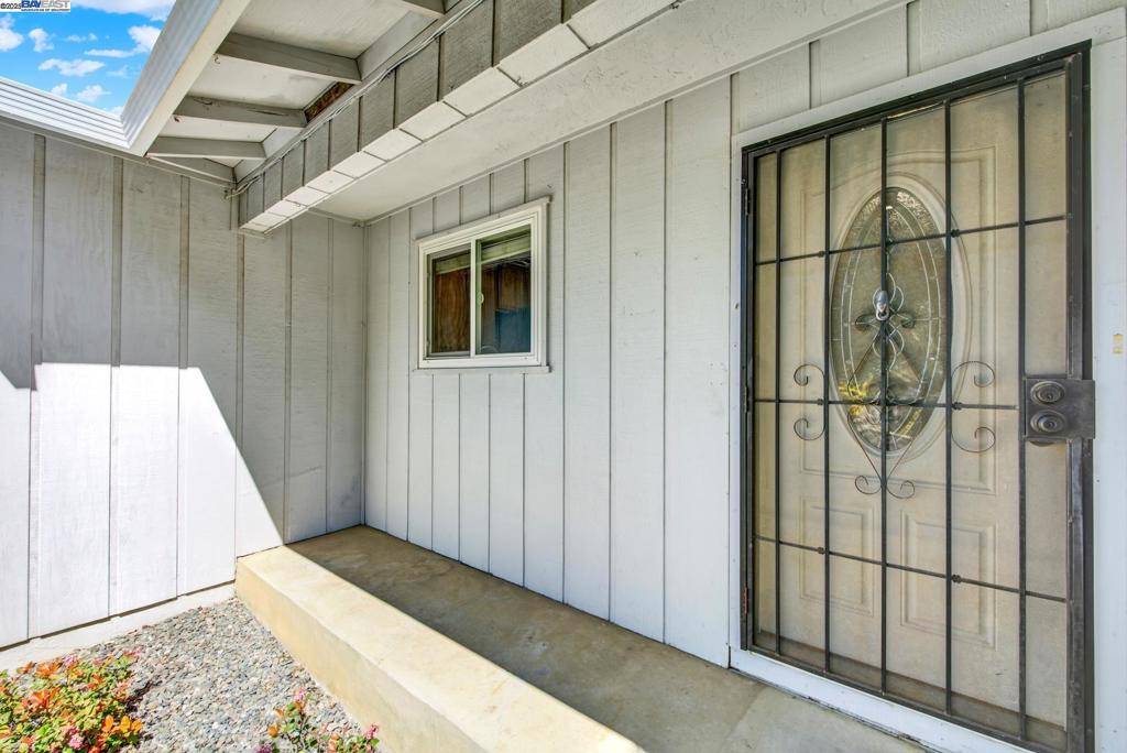 Vacaville, CA 95687,584 Greenwood Dr