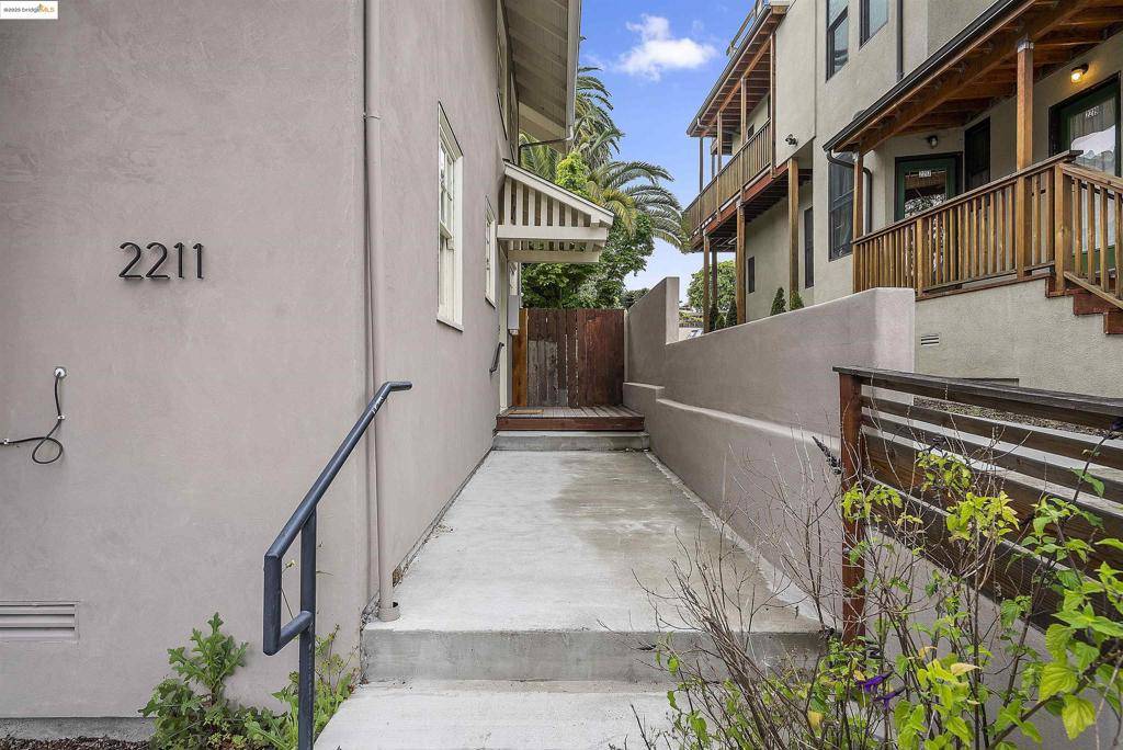 Berkeley, CA 94709,2209 Cedar St