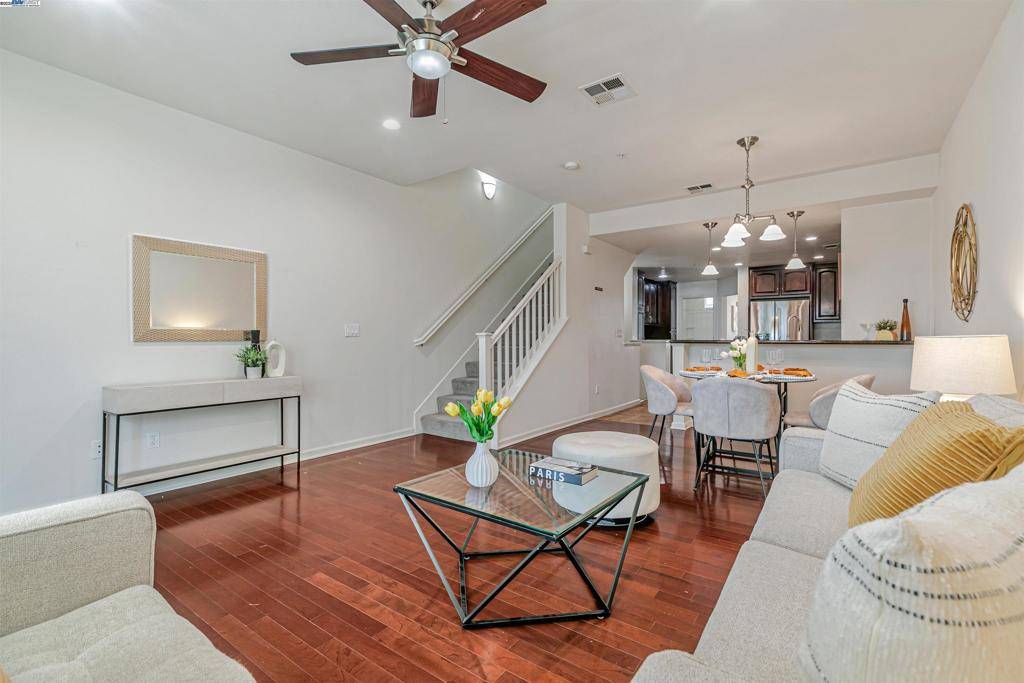 Fremont, CA 94538,40733 Greystone Ter