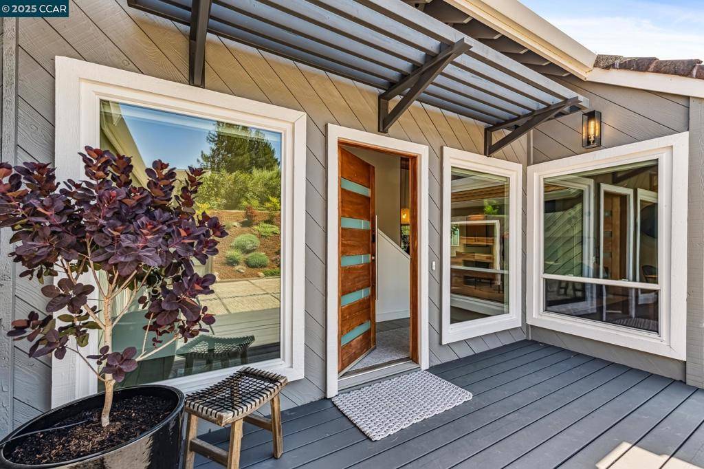 Lafayette, CA 94549,639 Sky Hy Circle