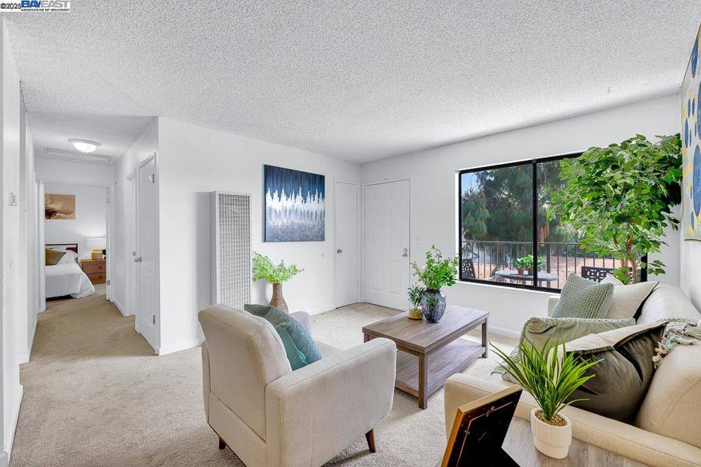 102 Camino Plz Union City, CA 94587
