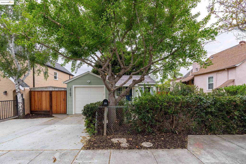East Palo Alto, CA 94303,2189 Ralmar Ave