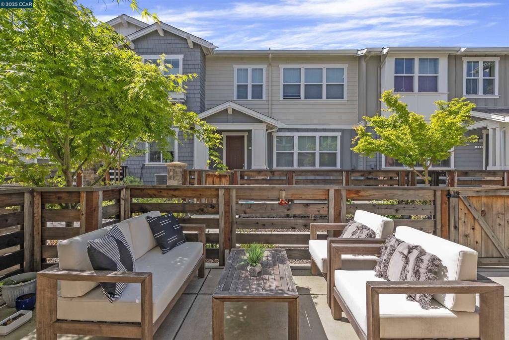 Moraga, CA 94556,106 Wallace Circle