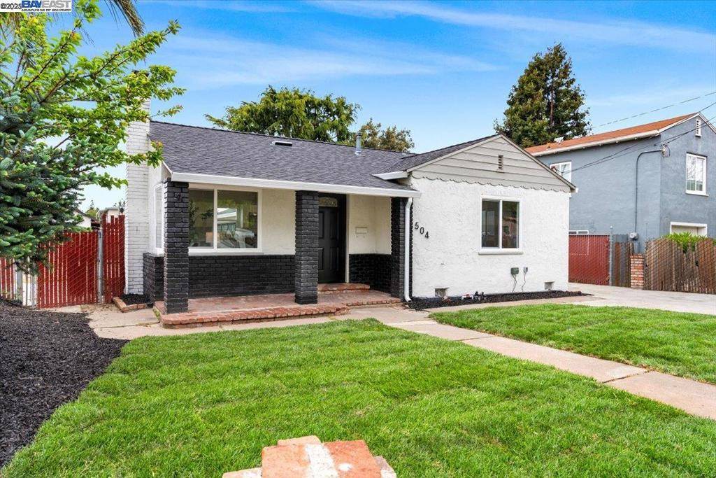 Hayward, CA 94541,504 Simon St