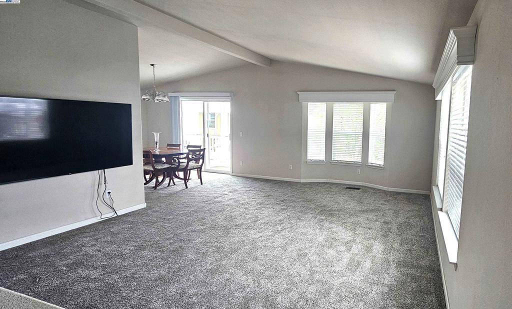 Pleasanton, CA 94566,3263 Vineyard Ave #174