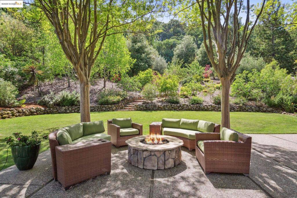Lafayette, CA 94549,1037 Silverhill Dr