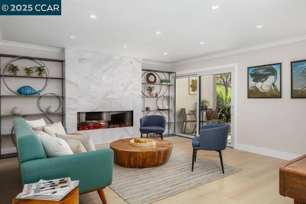 Walnut Creek, CA 94595,644 Terra California Dr #4